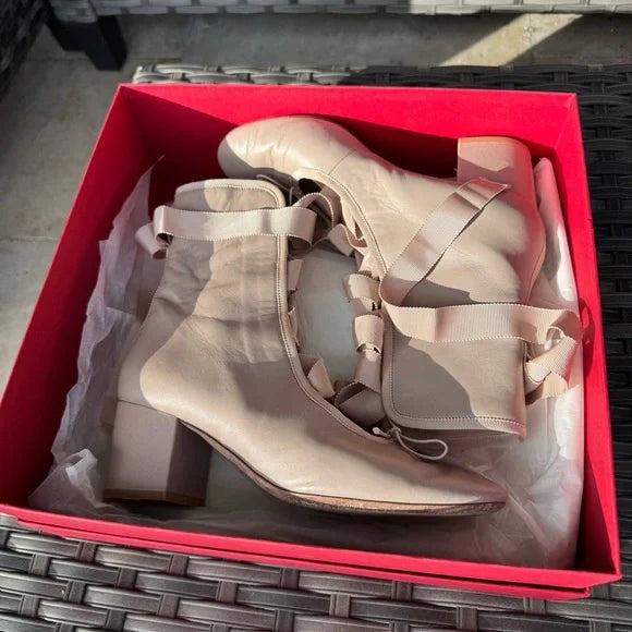 Valentino Garavani lace bow ballet boots
