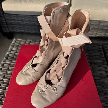 Valentino Garavani lace bow ballet boots