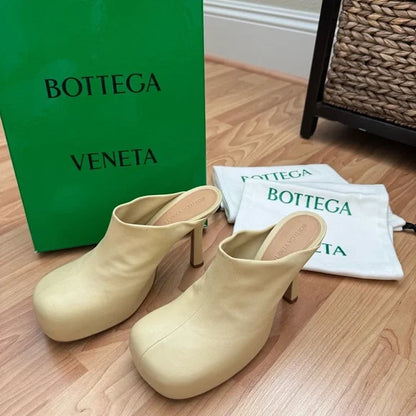 Bottega Veneta The Bold Leather Mule in Butter