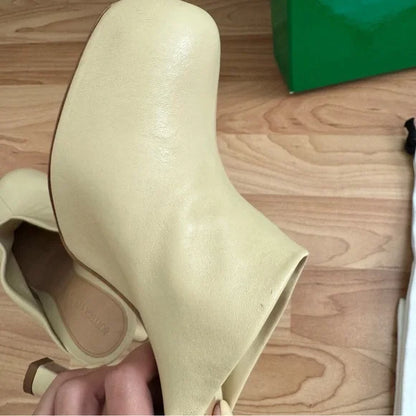 Bottega Veneta The Bold Leather Mule in Butter