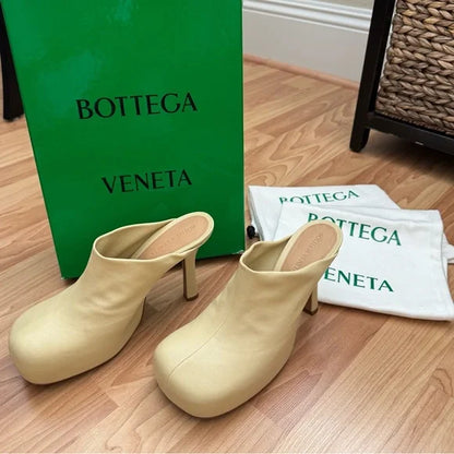 Bottega Veneta The Bold Leather Mule in Butter
